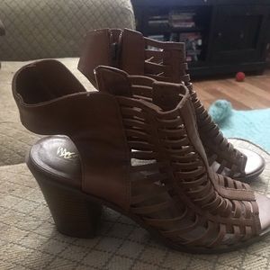 Women’s Shoes